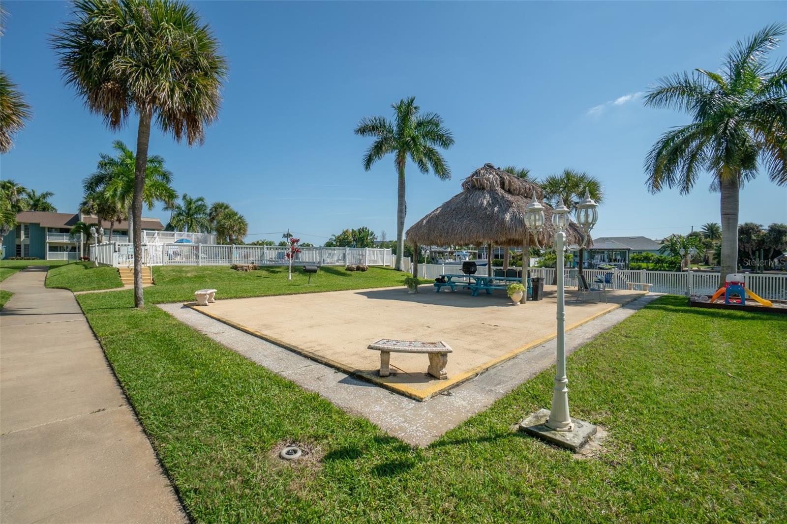 Image 23 of 31 For 250 Banana River Drive A4