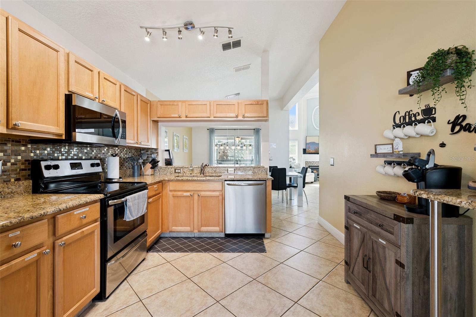 Image 19 of 58 For 125 Dornoch Street