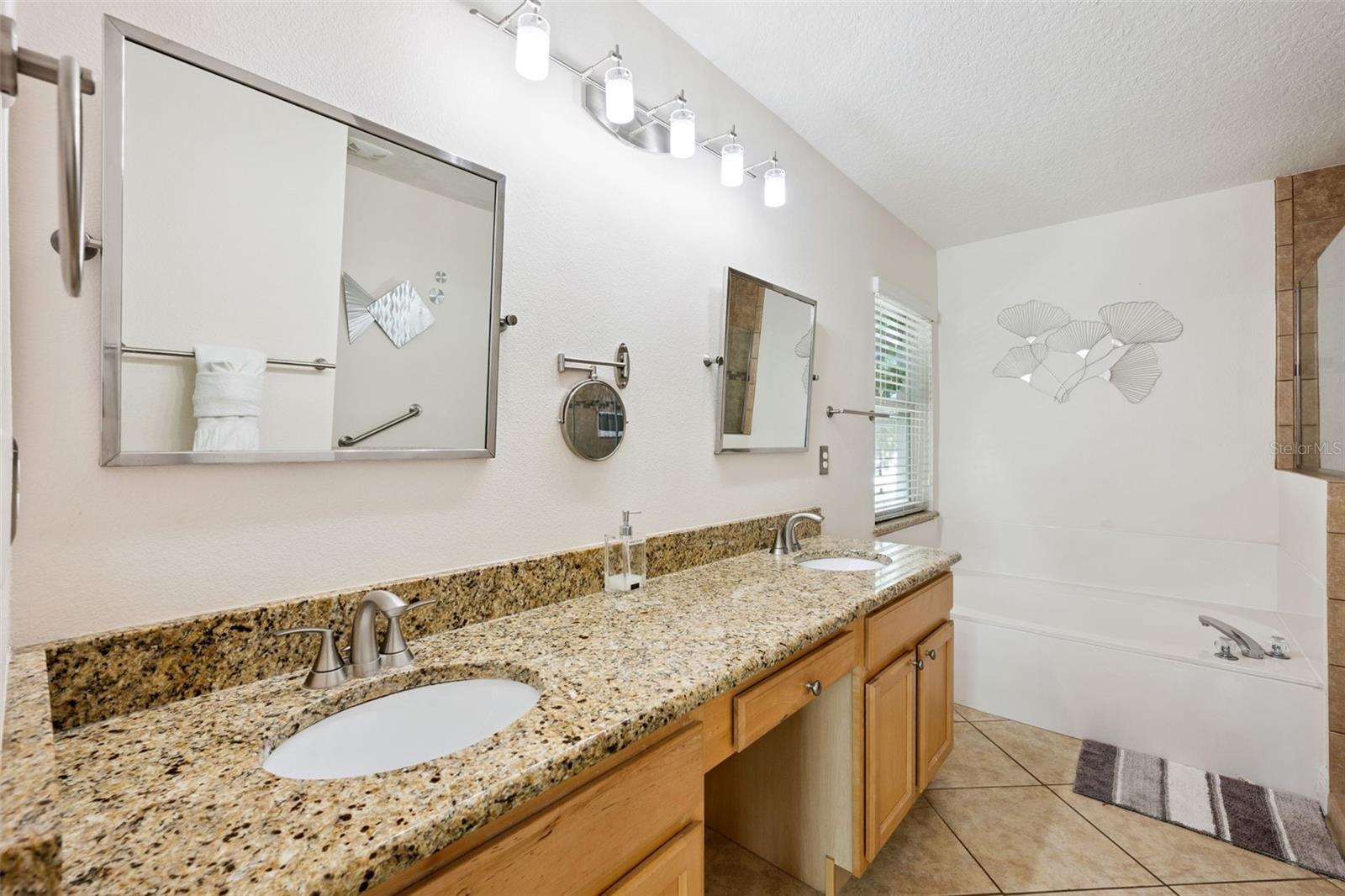 Image 28 of 58 For 125 Dornoch Street