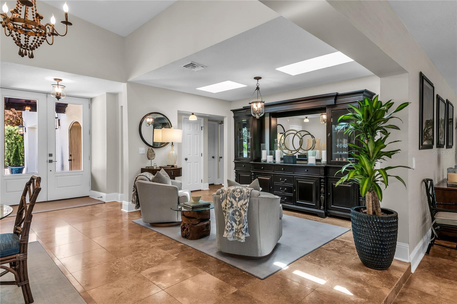 Image 11 of 80 For 112 Laken Lane