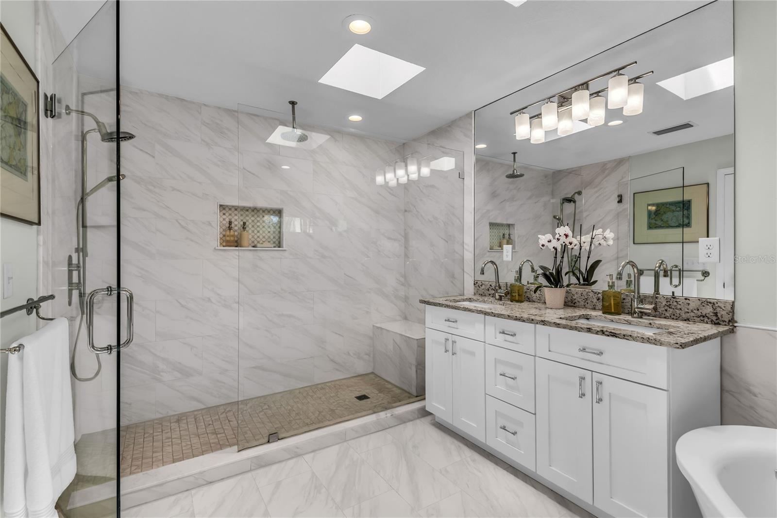 Image 51 of 80 For 112 Laken Lane