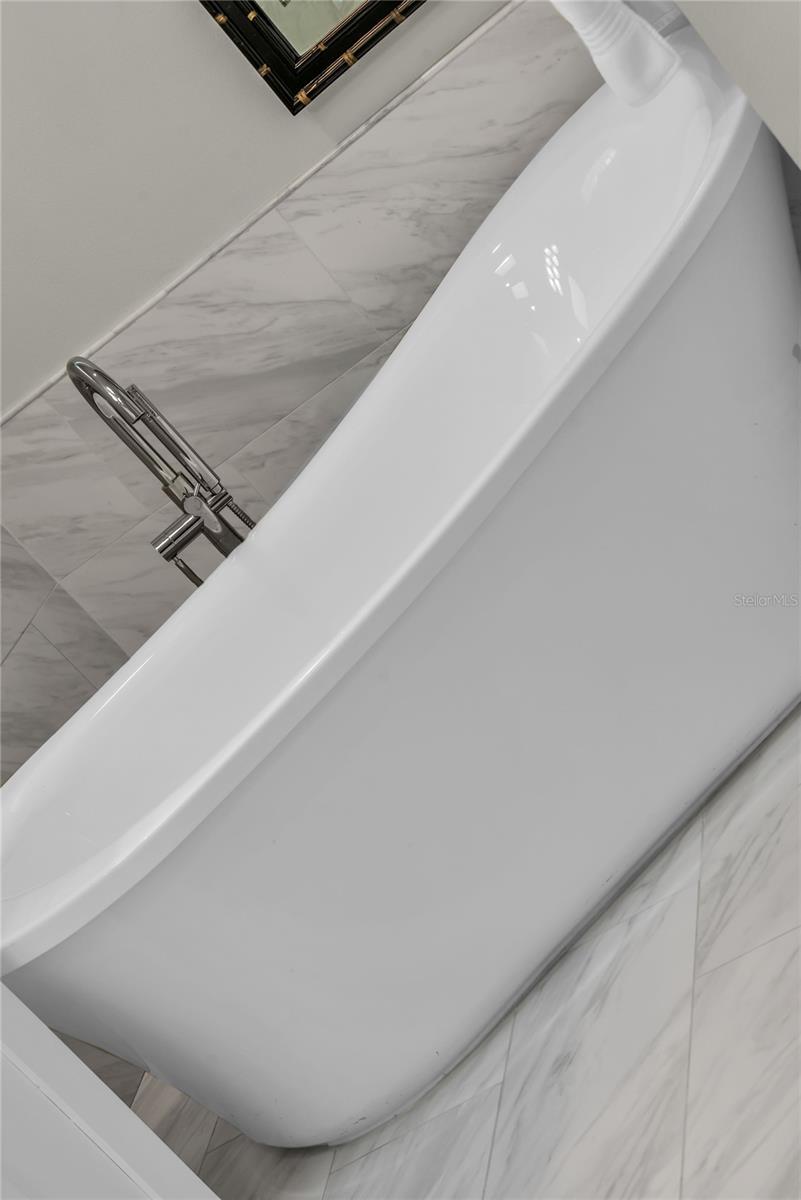 Image 55 of 80 For 112 Laken Lane