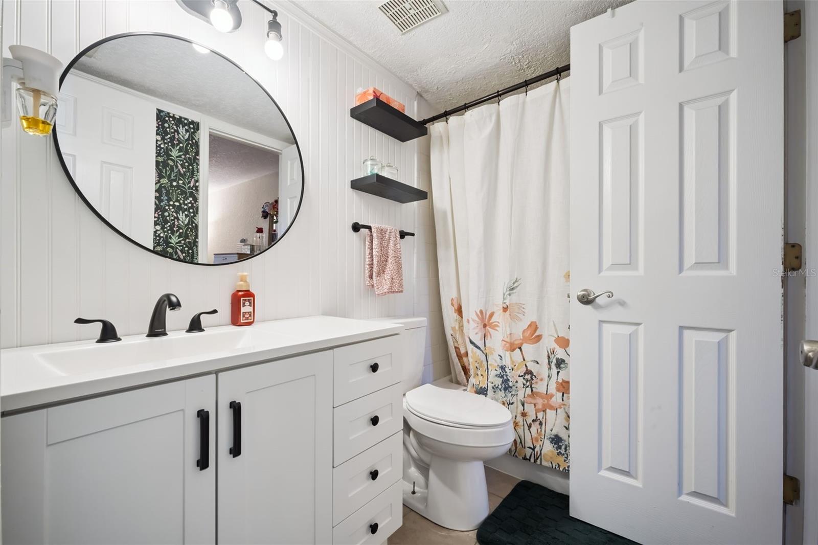 Image 12 of 28 For 754 Michigan Street 185