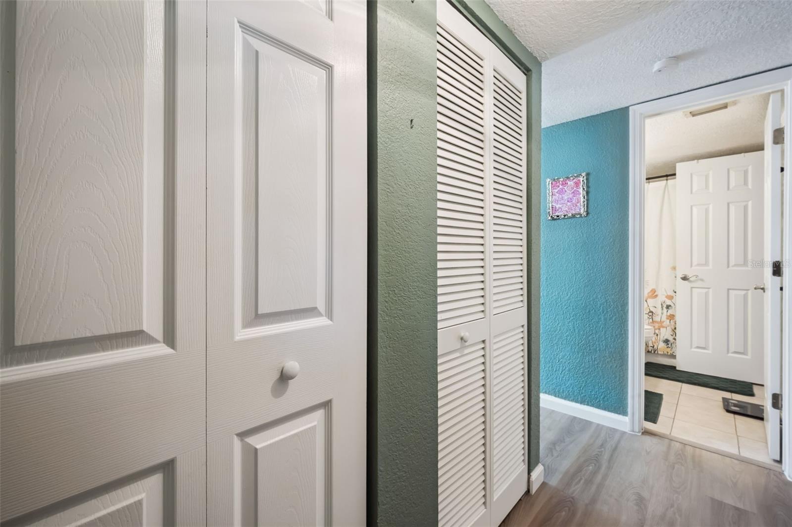 Image 13 of 28 For 754 Michigan Street 185