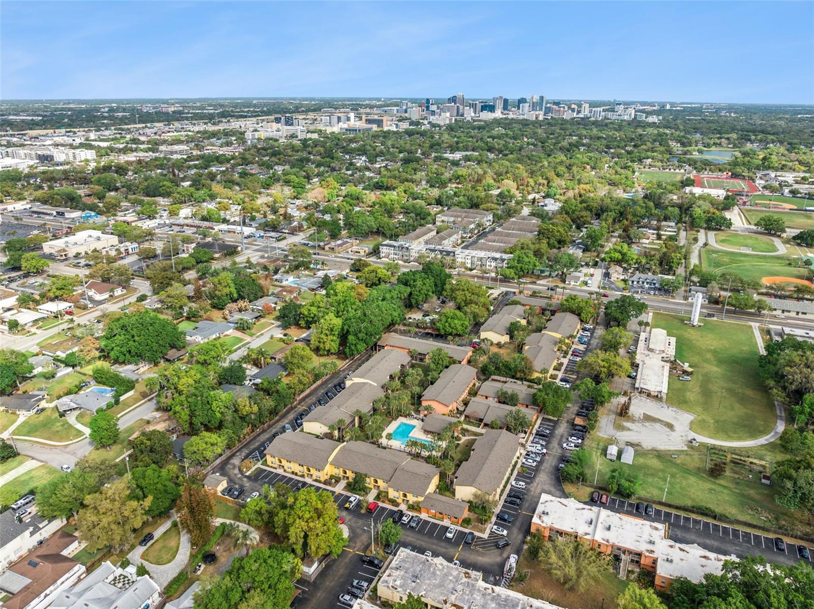 Image 21 of 28 For 754 Michigan Street 185