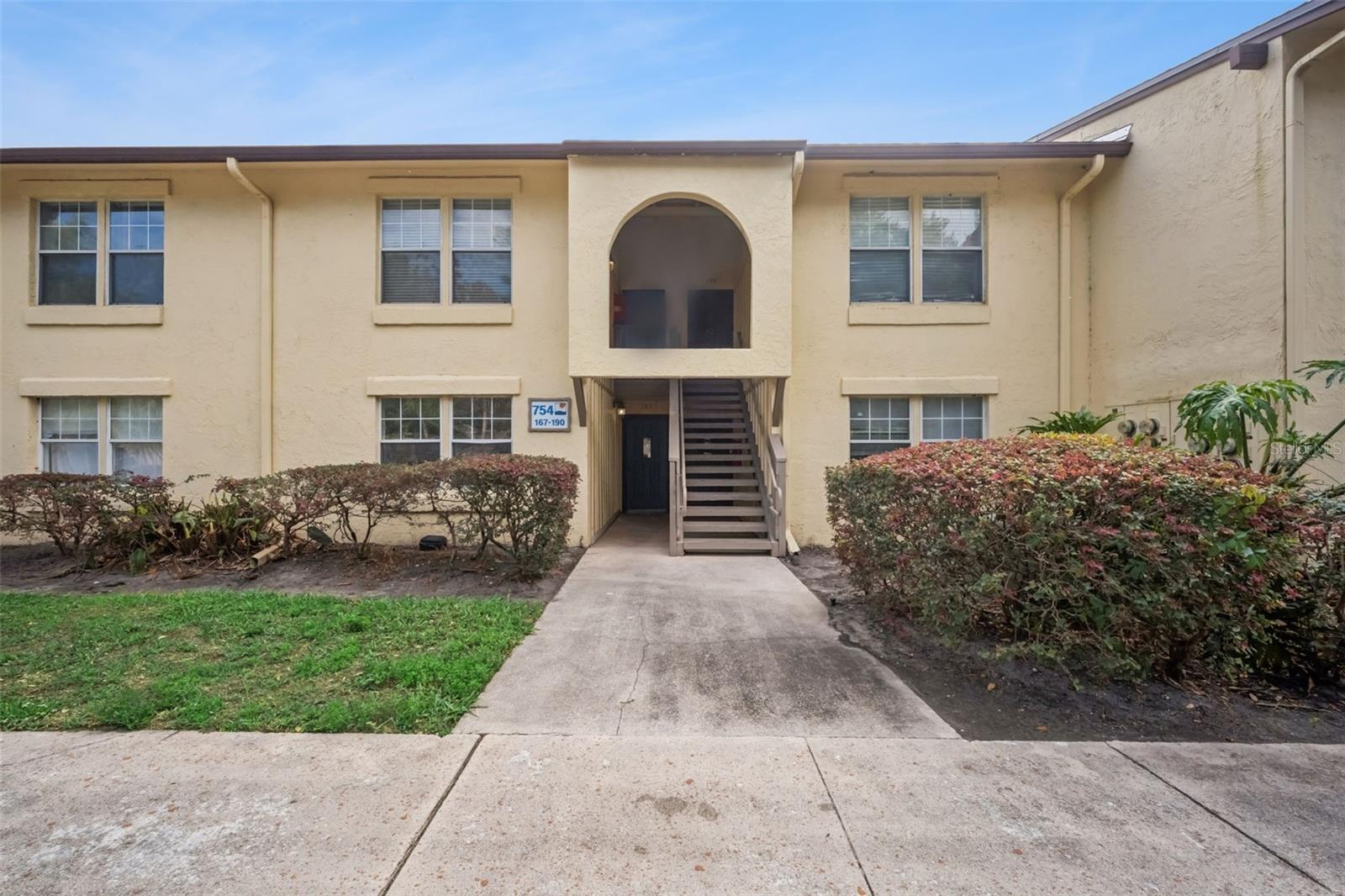 Image 28 of 28 For 754 Michigan Street 185