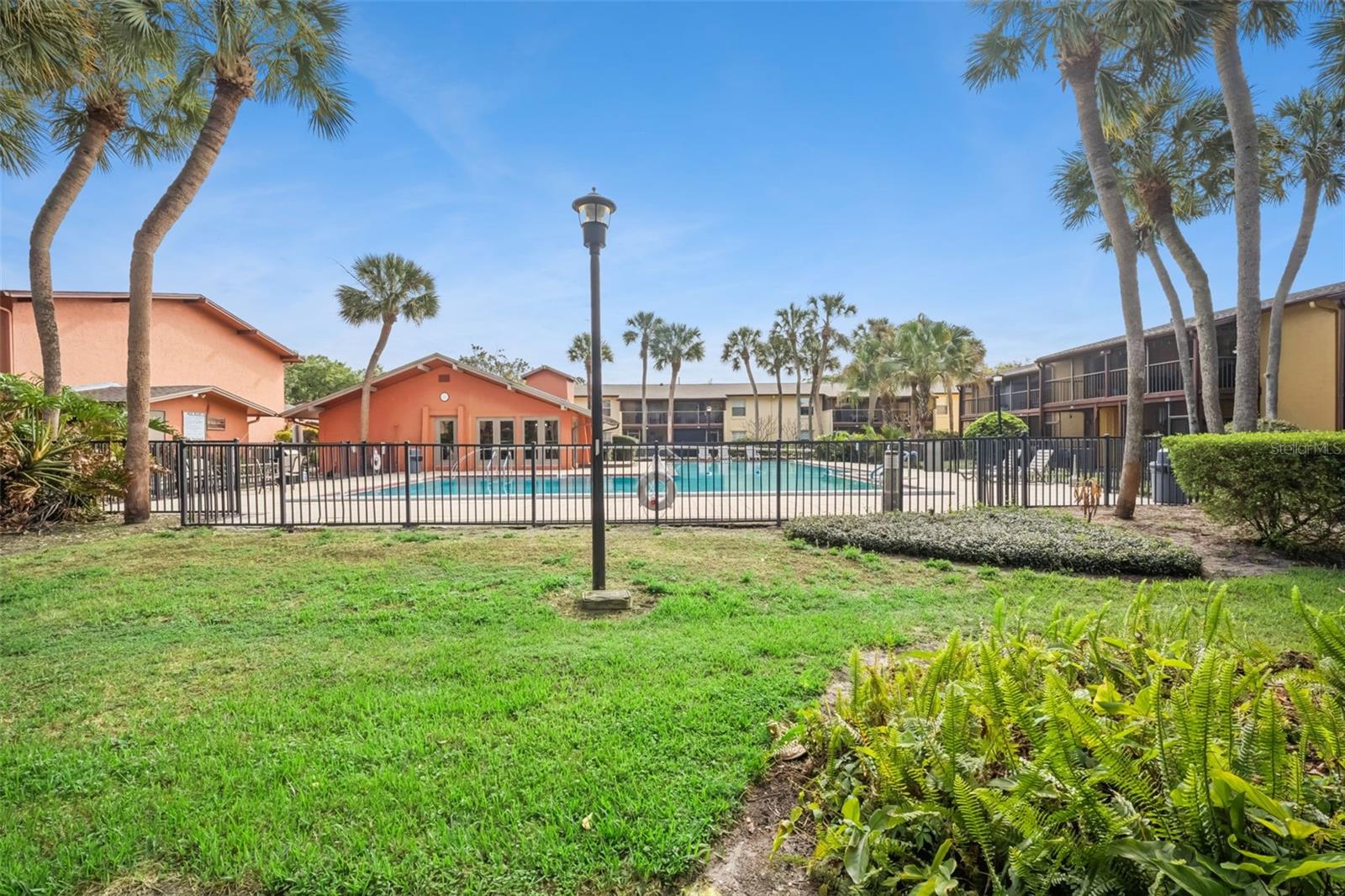 Image 7 of 28 For 754 Michigan Street 185