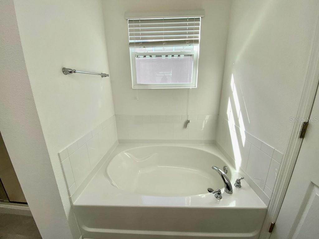 Image 13 of 19 For 12225 Joshua Tree Trail