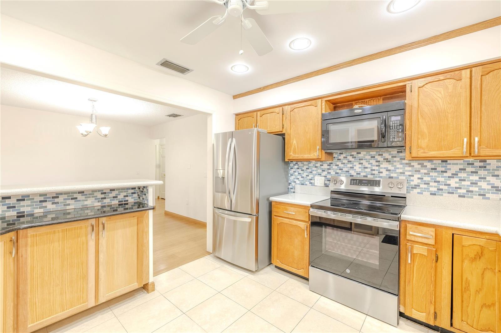 Image 13 of 30 For 2211 Mcmahon Court 1045