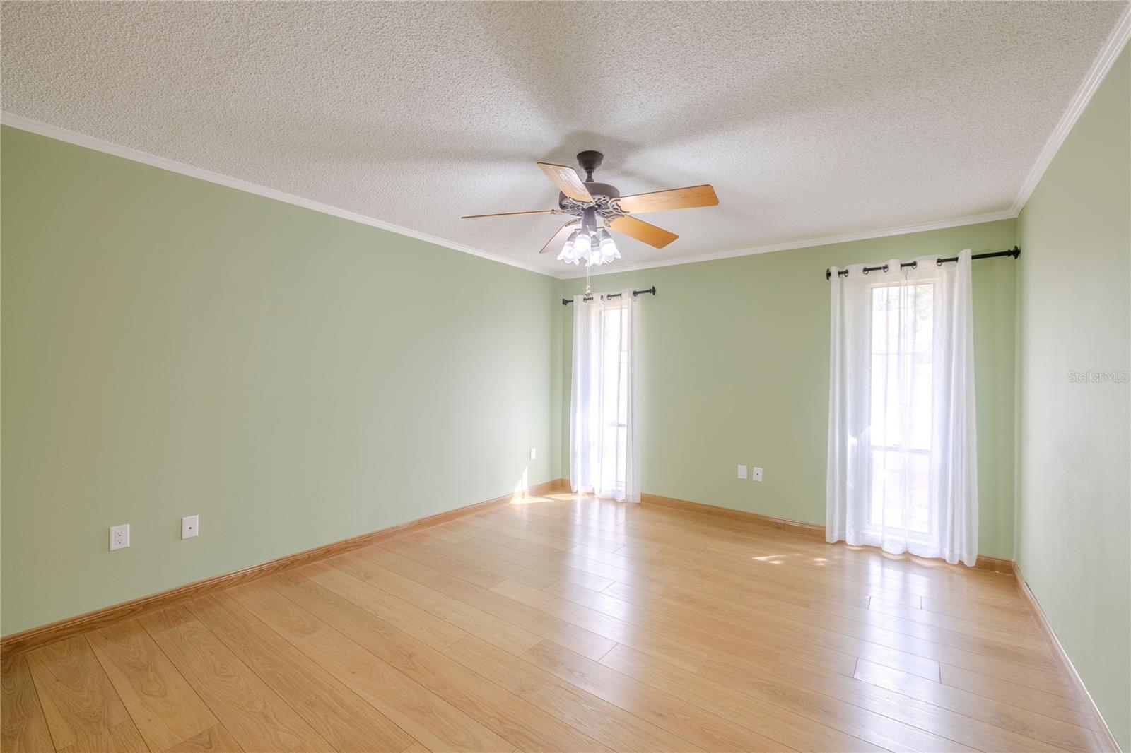 Image 15 of 30 For 2211 Mcmahon Court 1045