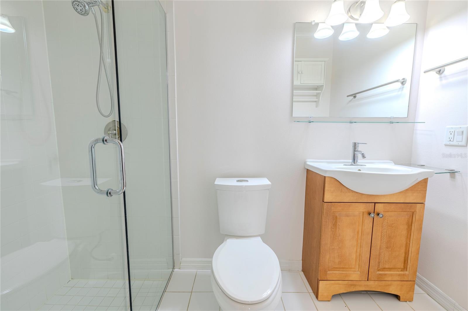 Image 20 of 30 For 2211 Mcmahon Court 1045