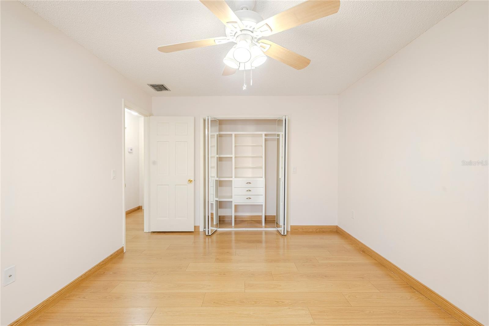 Image 22 of 30 For 2211 Mcmahon Court 1045