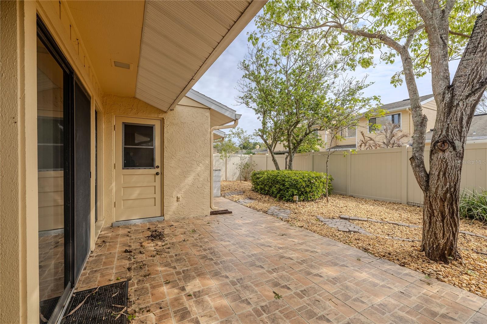 Image 25 of 30 For 2211 Mcmahon Court 1045