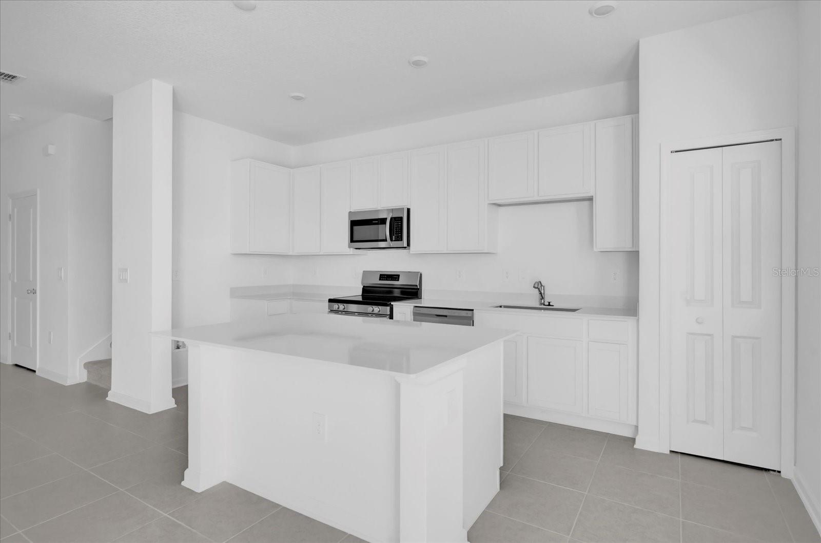 Image 10 of 28 For 2602 Skyline Loop