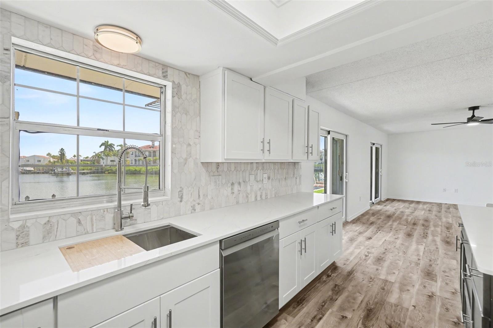 Image 13 of 32 For 8828 Bay Pointe Drive 104