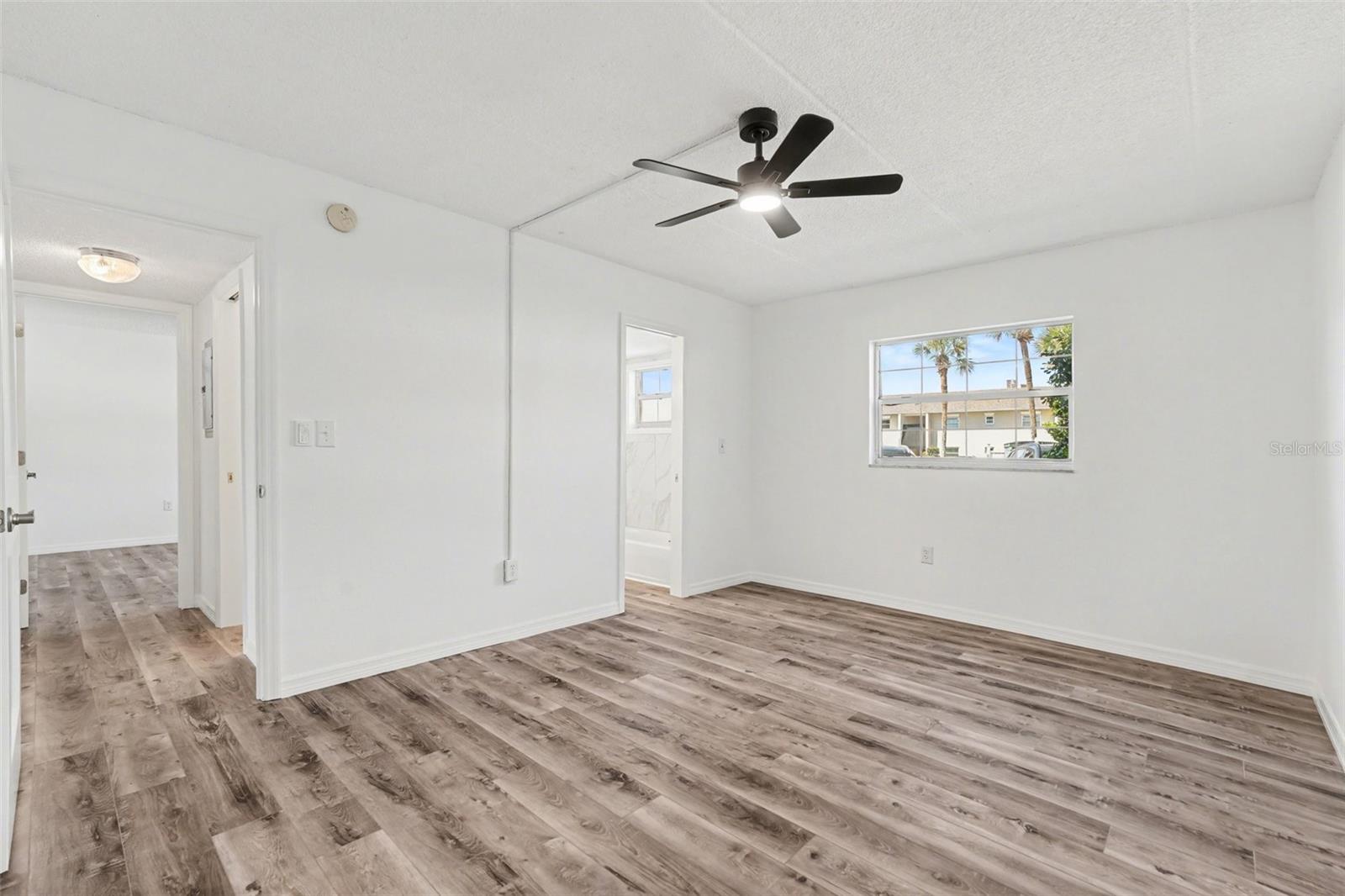 Image 17 of 32 For 8828 Bay Pointe Drive 104