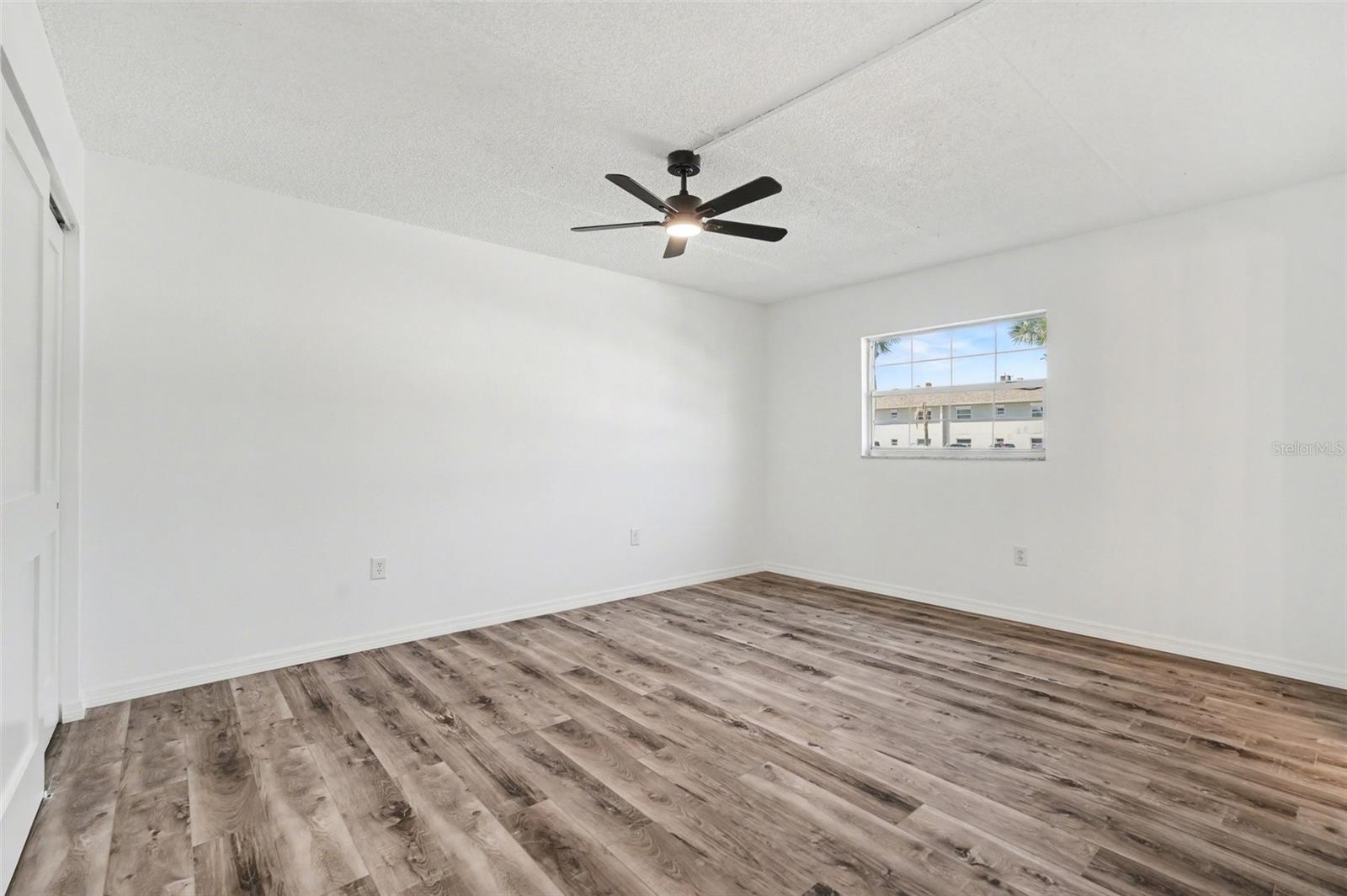 Image 22 of 32 For 8828 Bay Pointe Drive 104