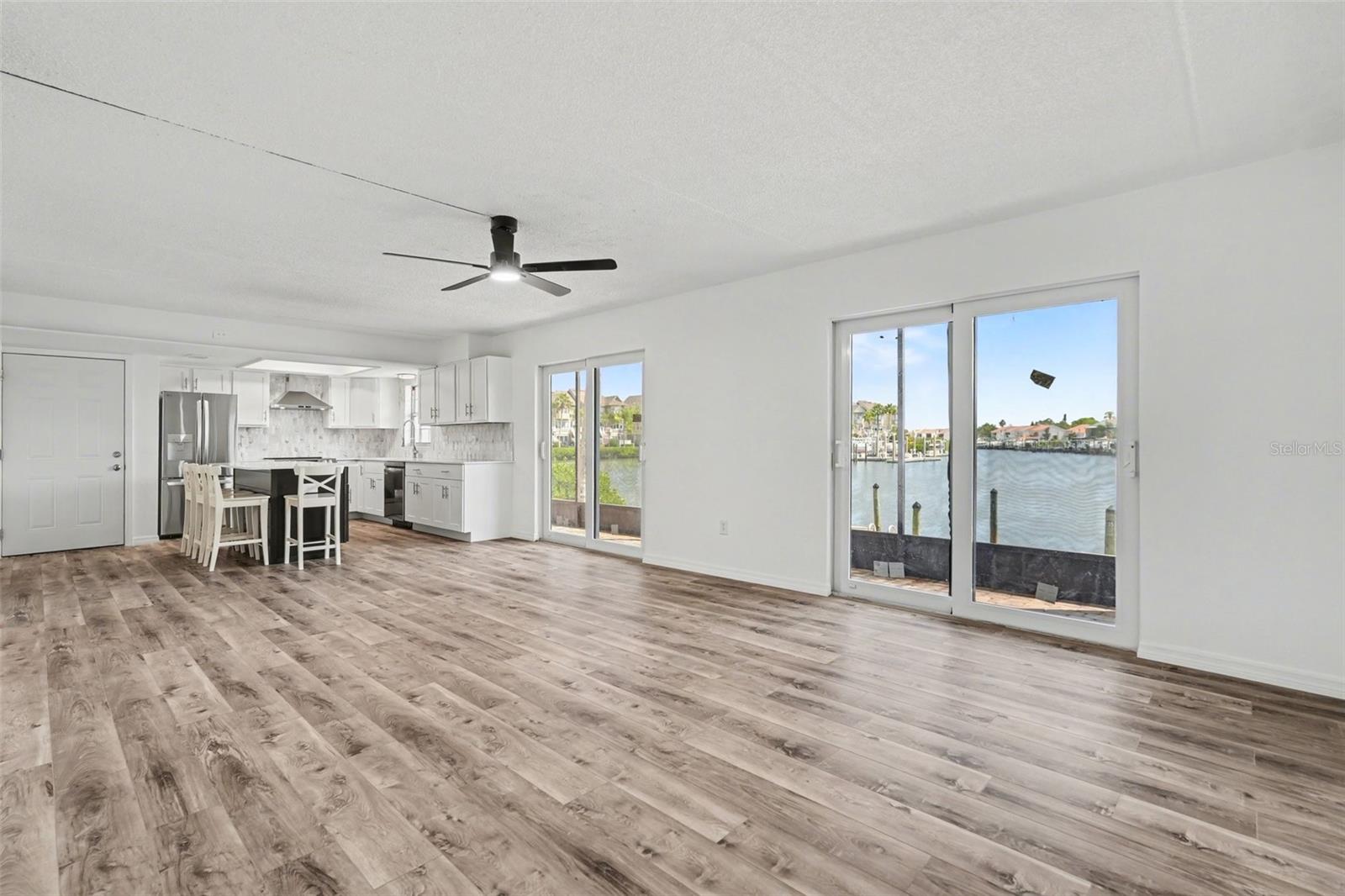 Image 9 of 32 For 8828 Bay Pointe Drive 104