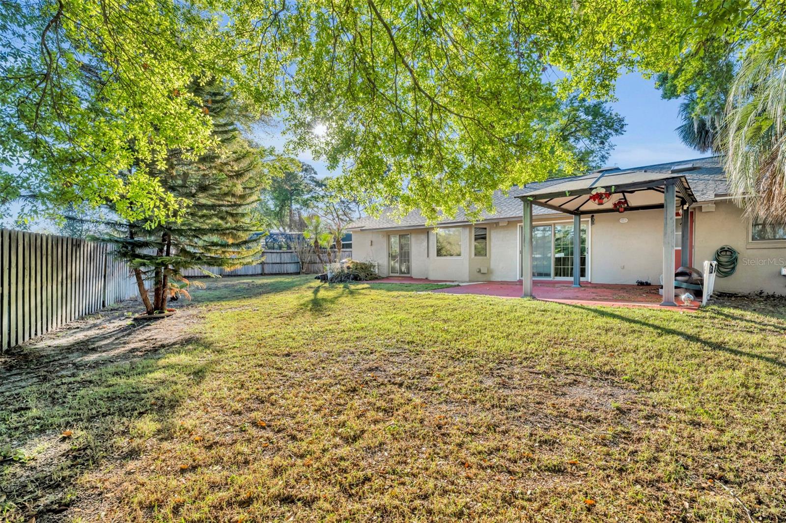 Image 21 of 25 For 418 Shelby Court