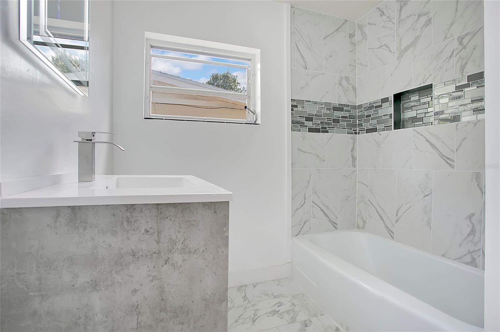 Image 18 of 37 For 1951 Crystal Lake Drive