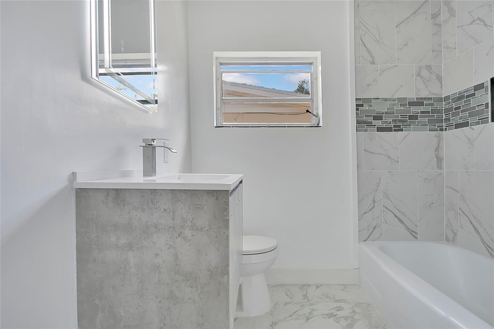 Image 19 of 37 For 1951 Crystal Lake Drive