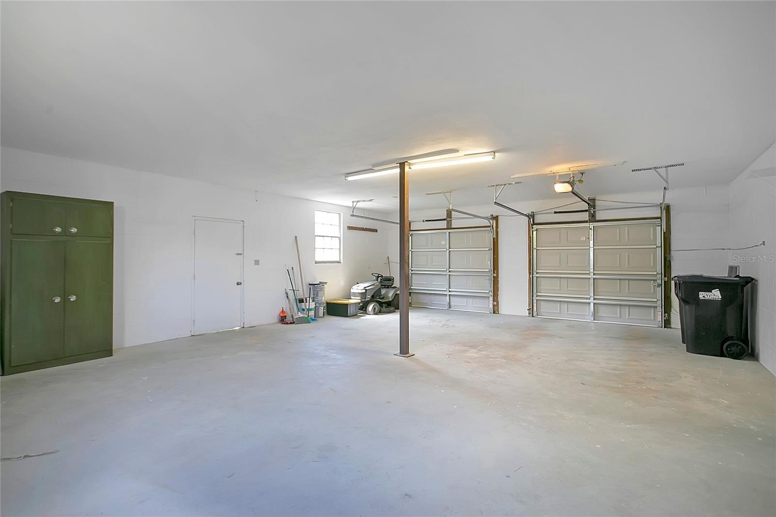 Image 26 of 37 For 1951 Crystal Lake Drive