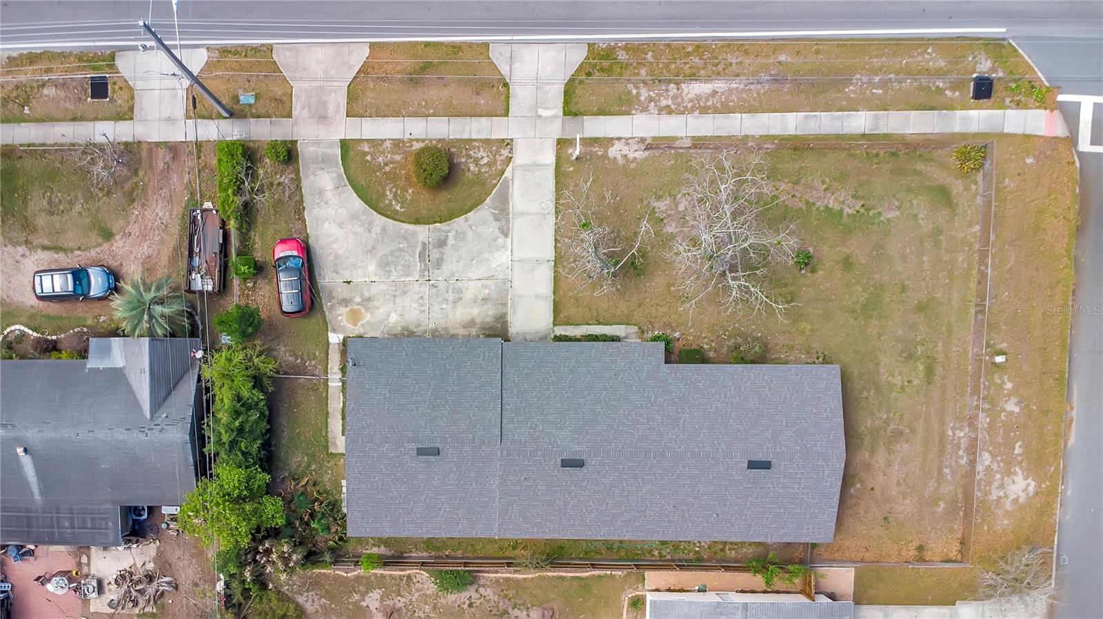 Image 31 of 37 For 1951 Crystal Lake Drive