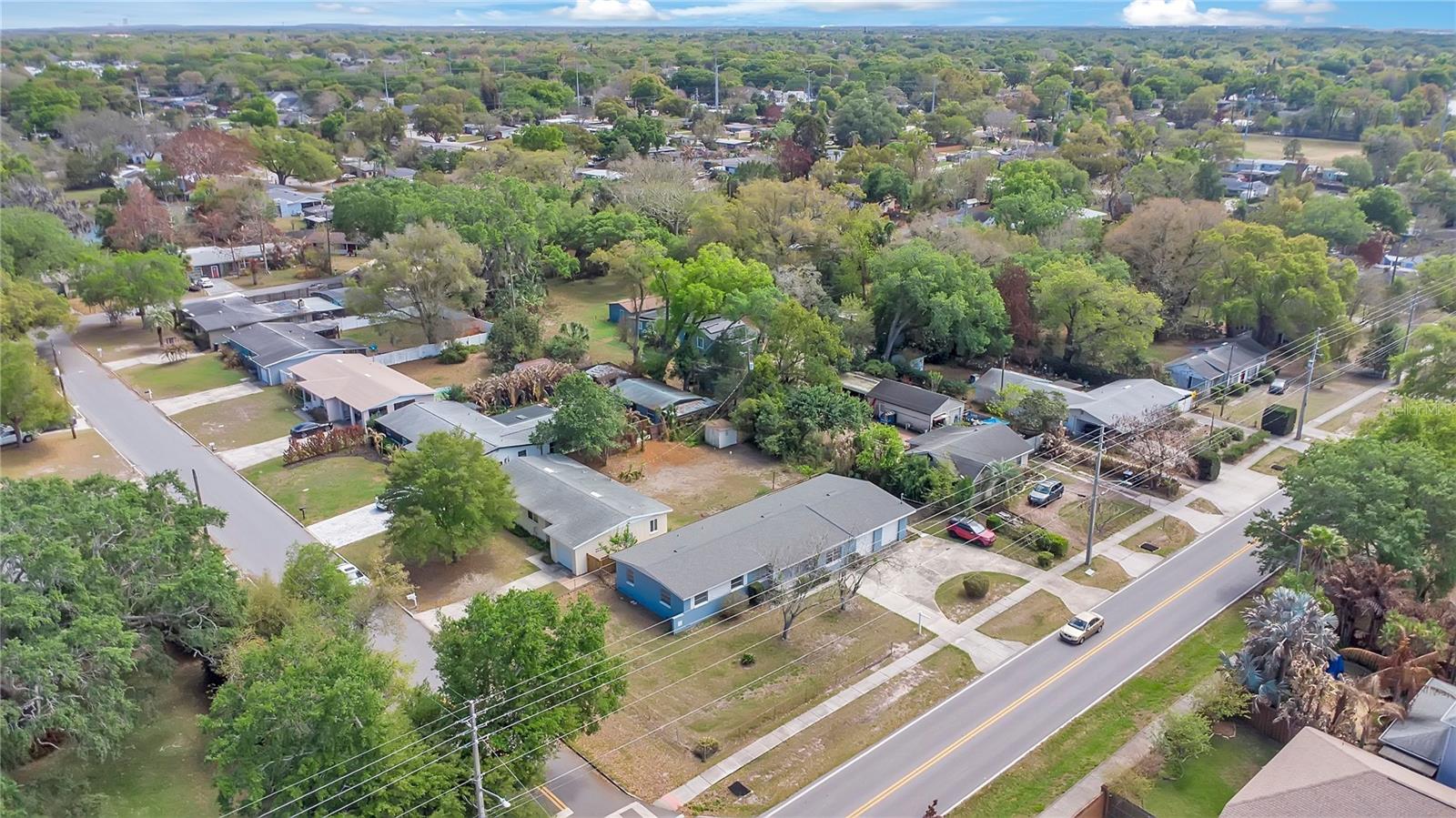 Image 32 of 37 For 1951 Crystal Lake Drive