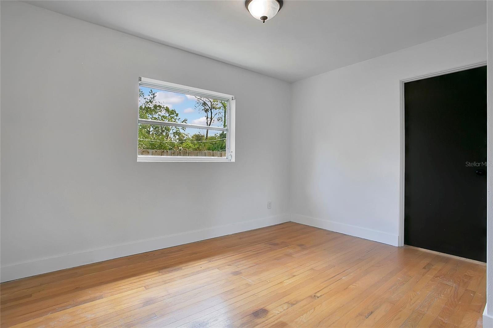 Image 8 of 37 For 1951 Crystal Lake Drive