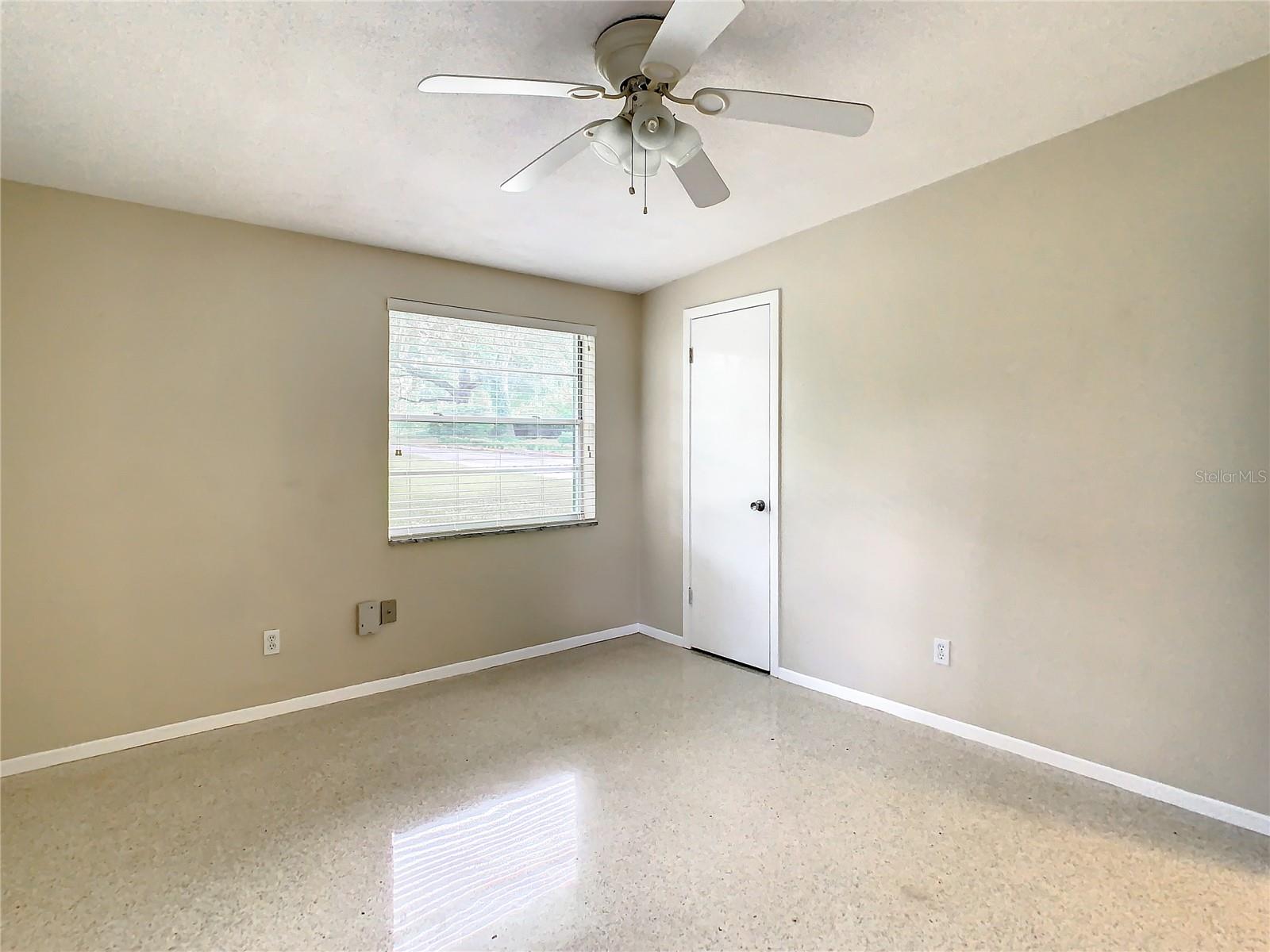 Image 12 of 41 For 9999 Lake Georgia Drive