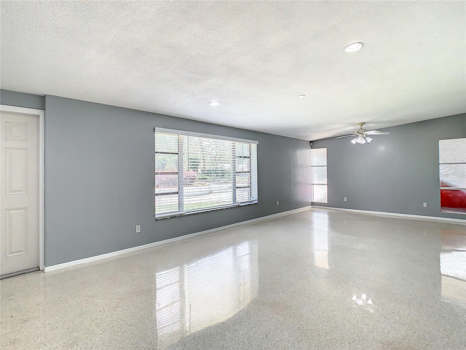 Image 23 of 41 For 9999 Lake Georgia Drive