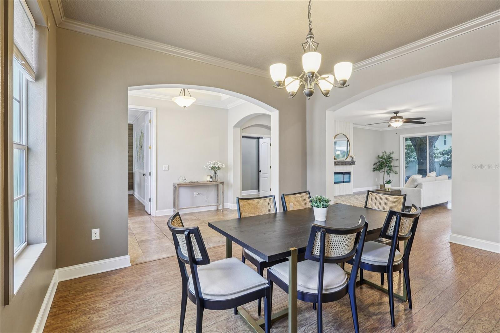 Image 10 of 47 For 2887 Cedar Crest Drive