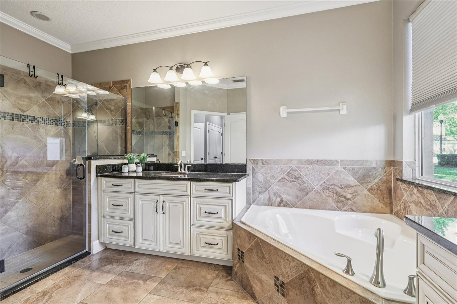 Image 29 of 47 For 2887 Cedar Crest Drive