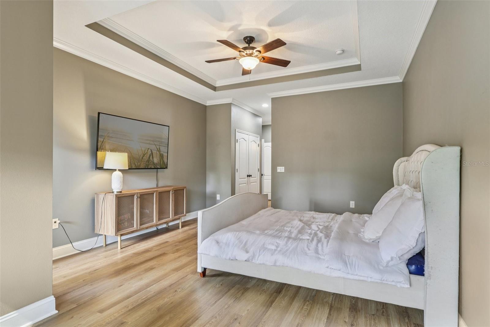 Image 33 of 47 For 2887 Cedar Crest Drive