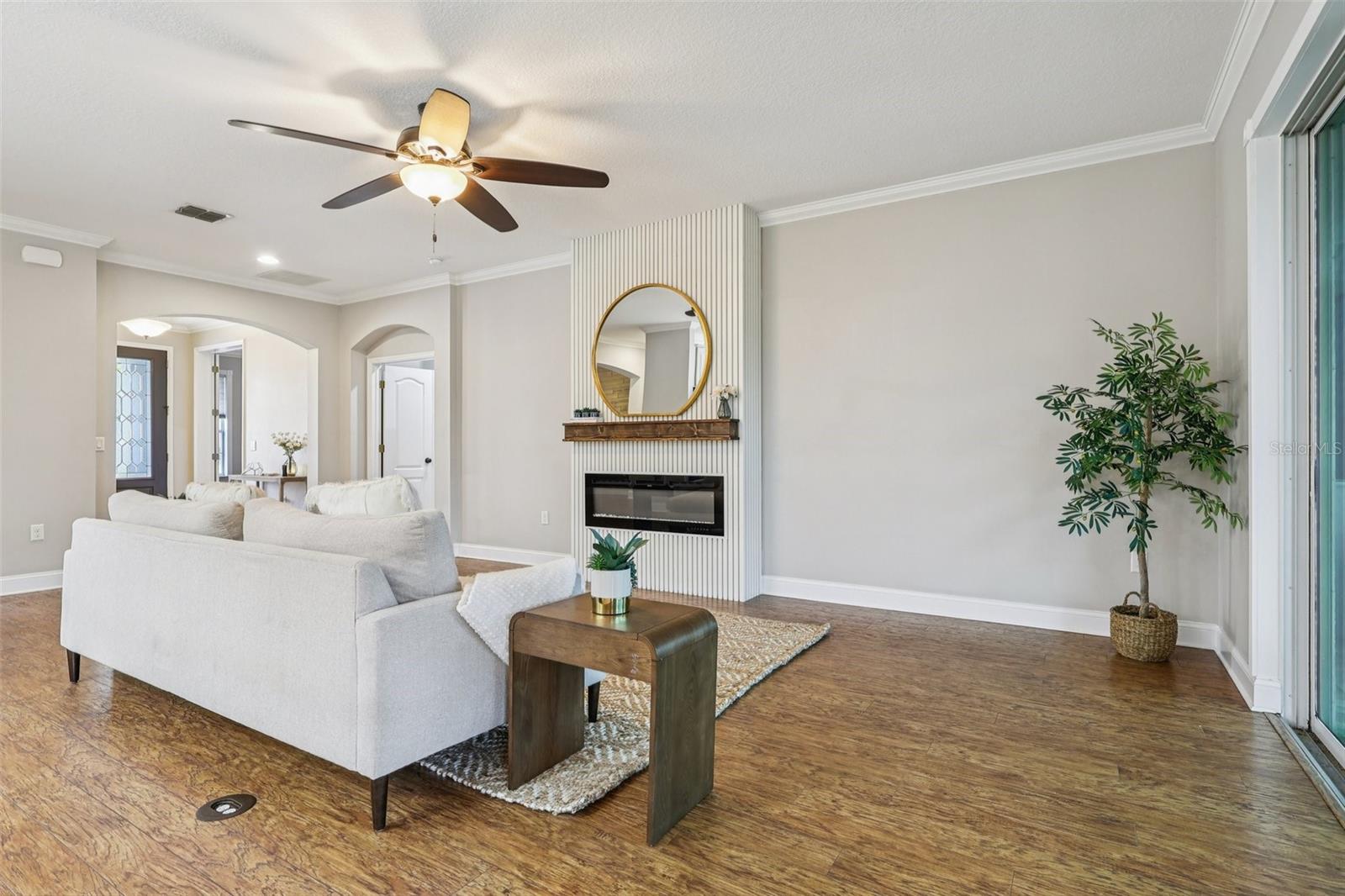 Image 7 of 47 For 2887 Cedar Crest Drive