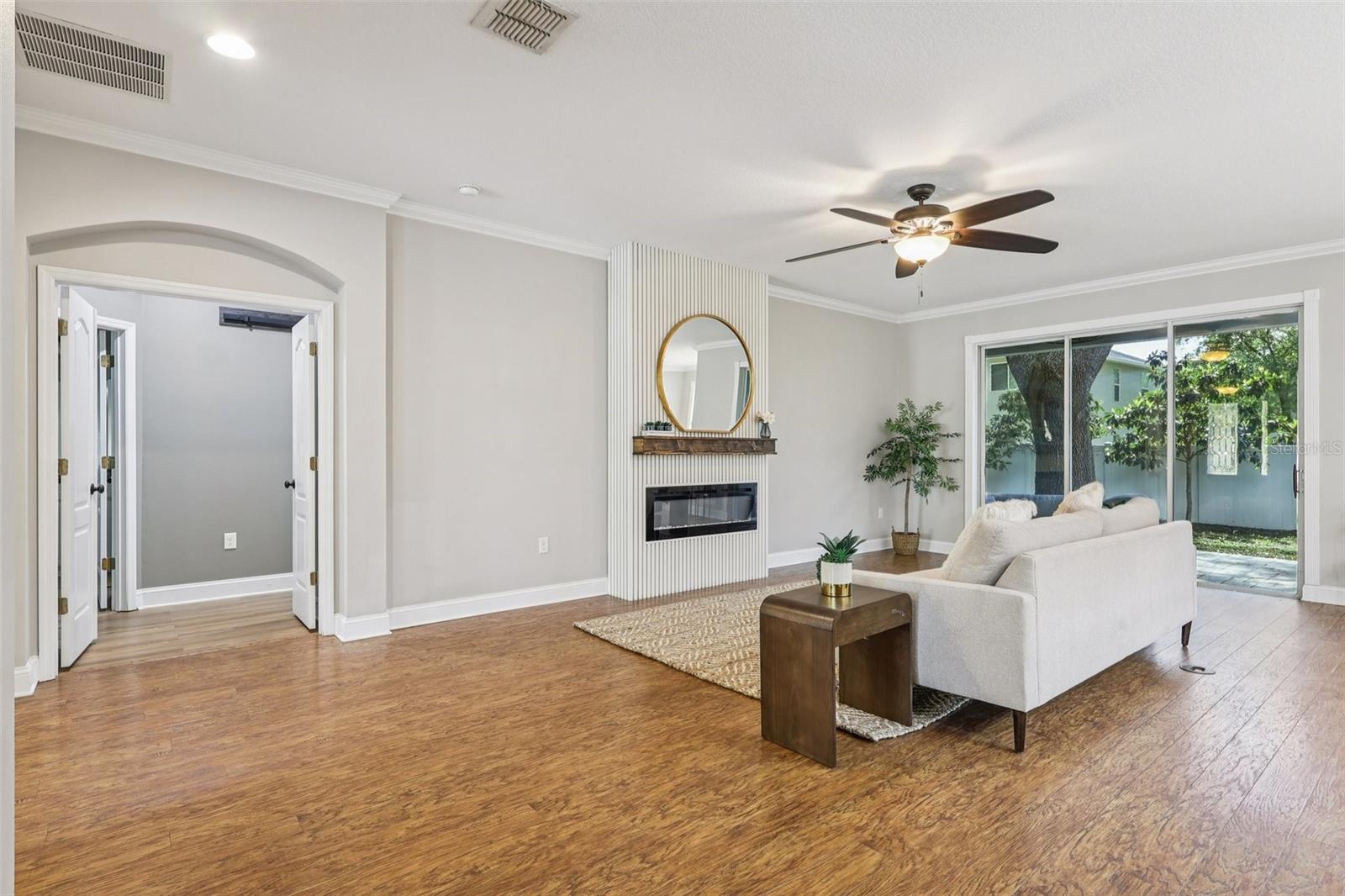 Image 8 of 47 For 2887 Cedar Crest Drive