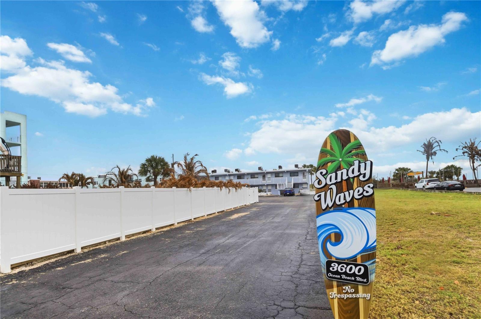 Image 2 of 19 For 3600 Ocean Beach Boulevard 11