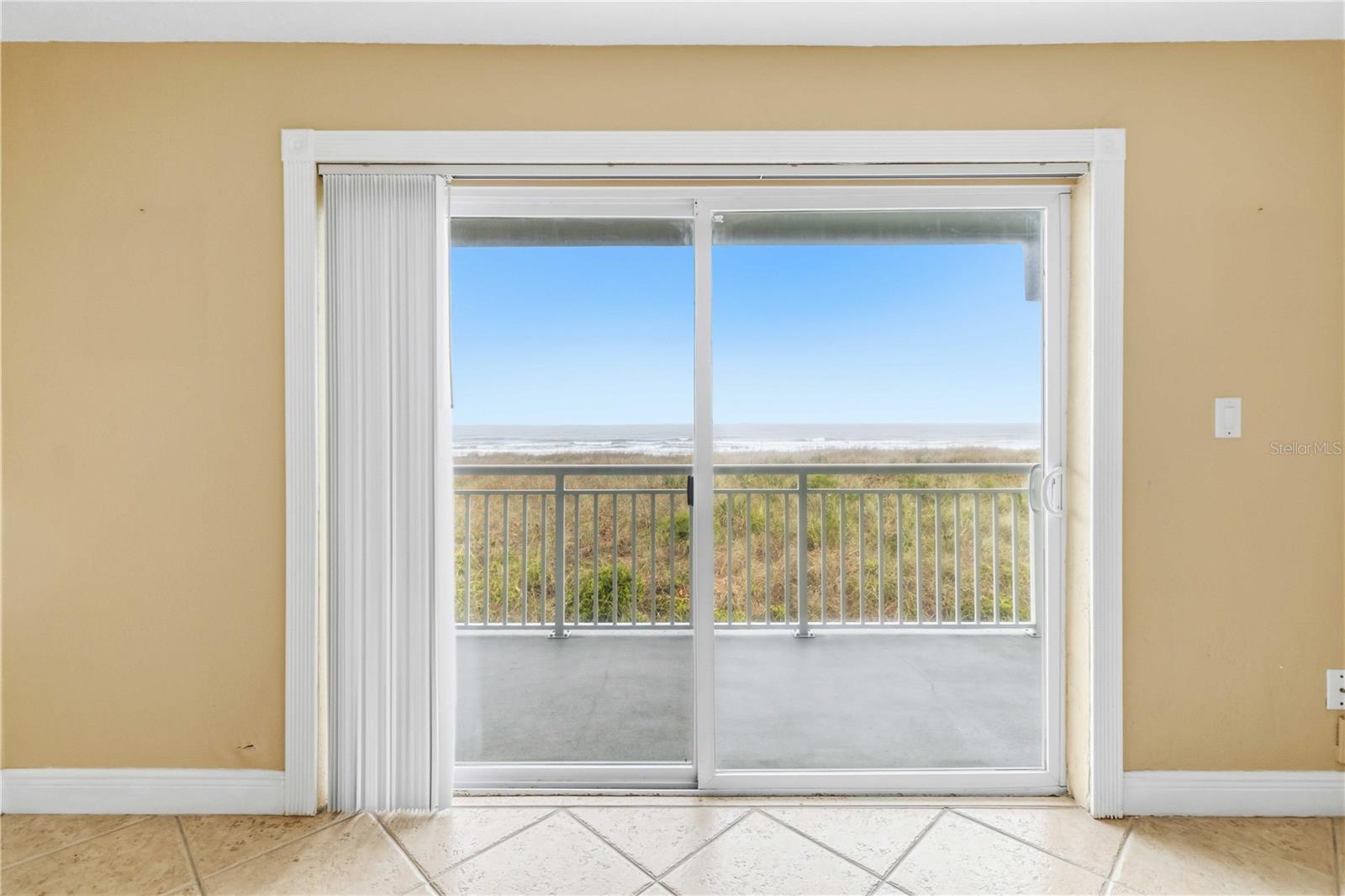 Image 7 of 19 For 3600 Ocean Beach Boulevard 11