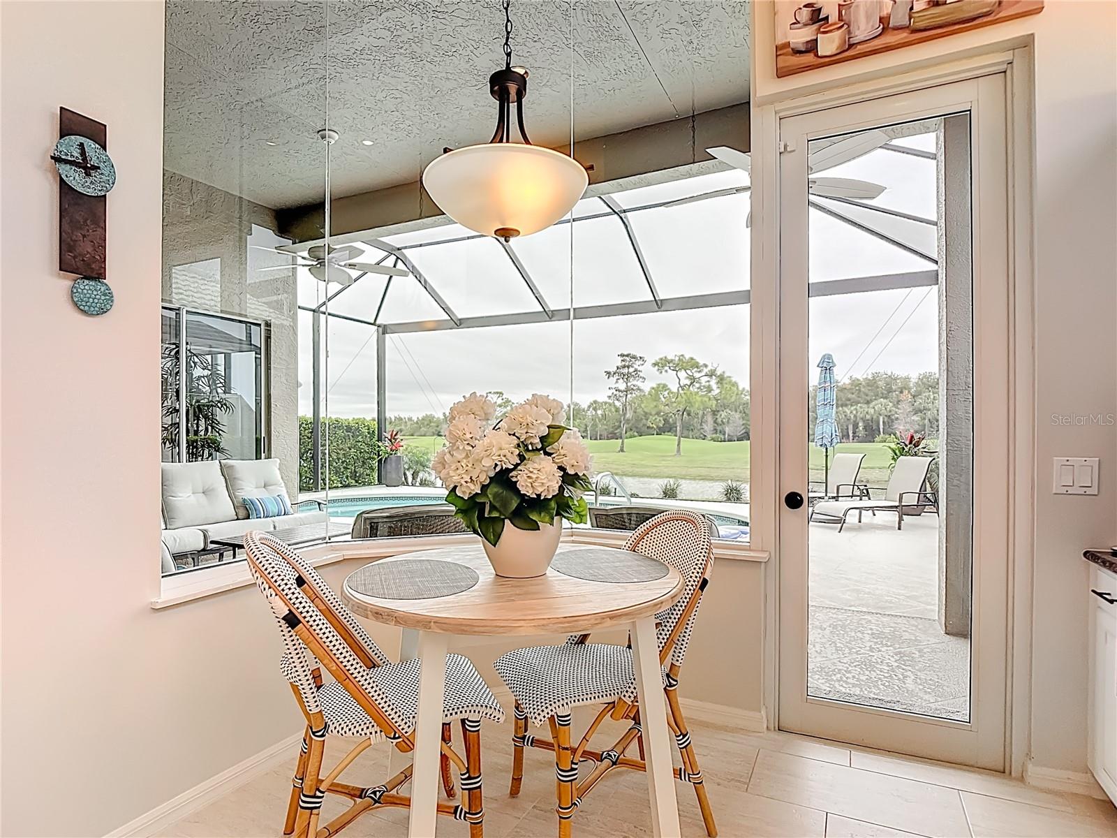 Image 19 of 35 For 19497 Silver Oak Drive