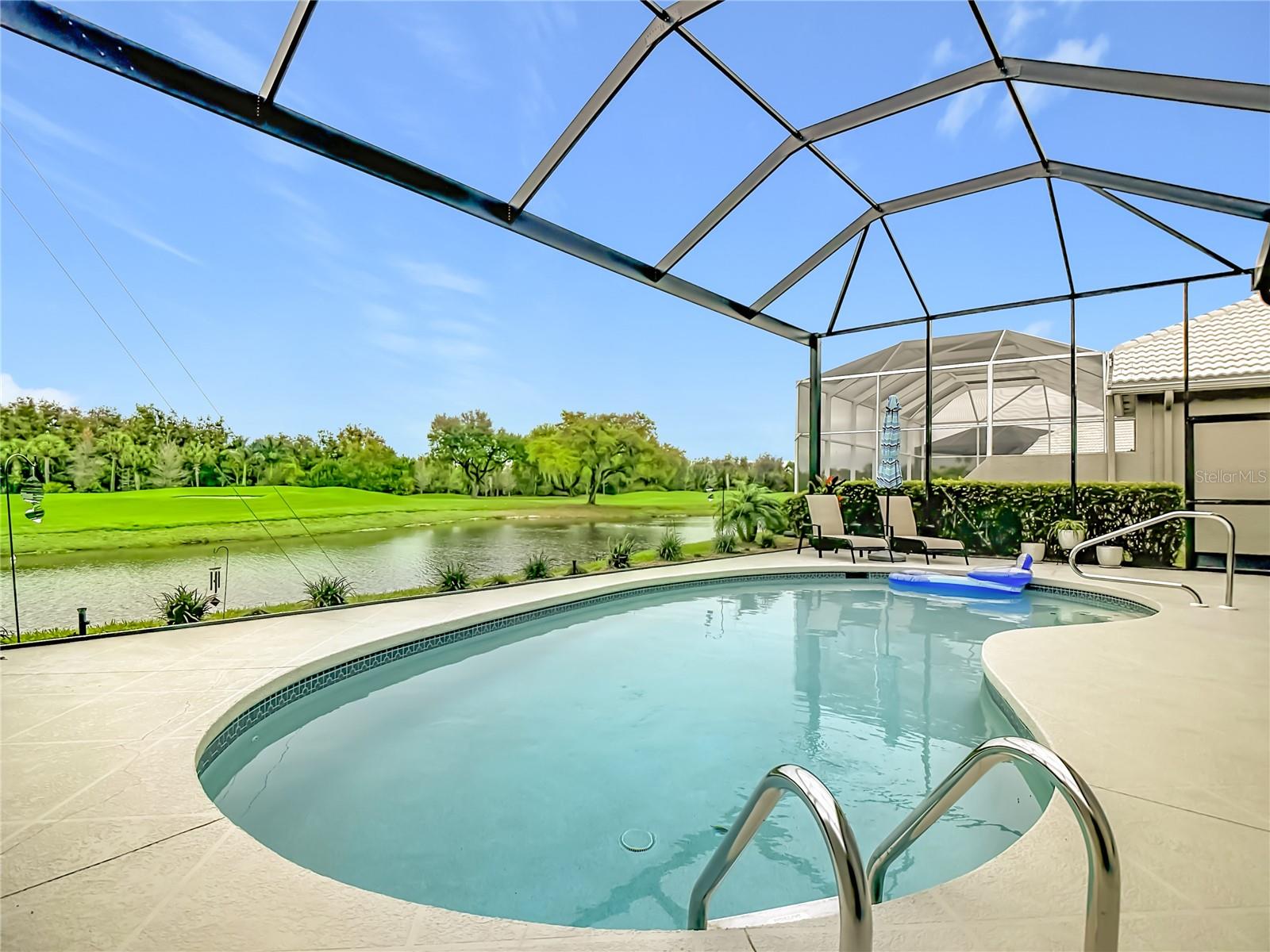 Image 4 of 35 For 19497 Silver Oak Drive