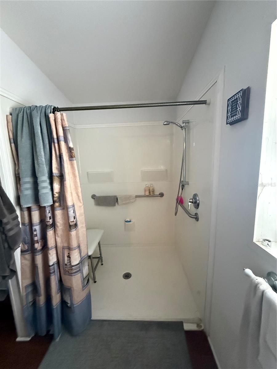 Image 16 of 20 For 301 Golden Trail