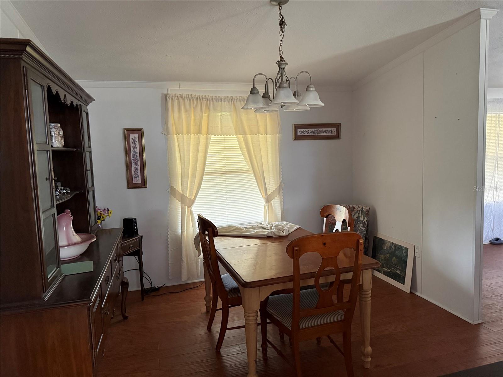 Image 7 of 20 For 301 Golden Trail