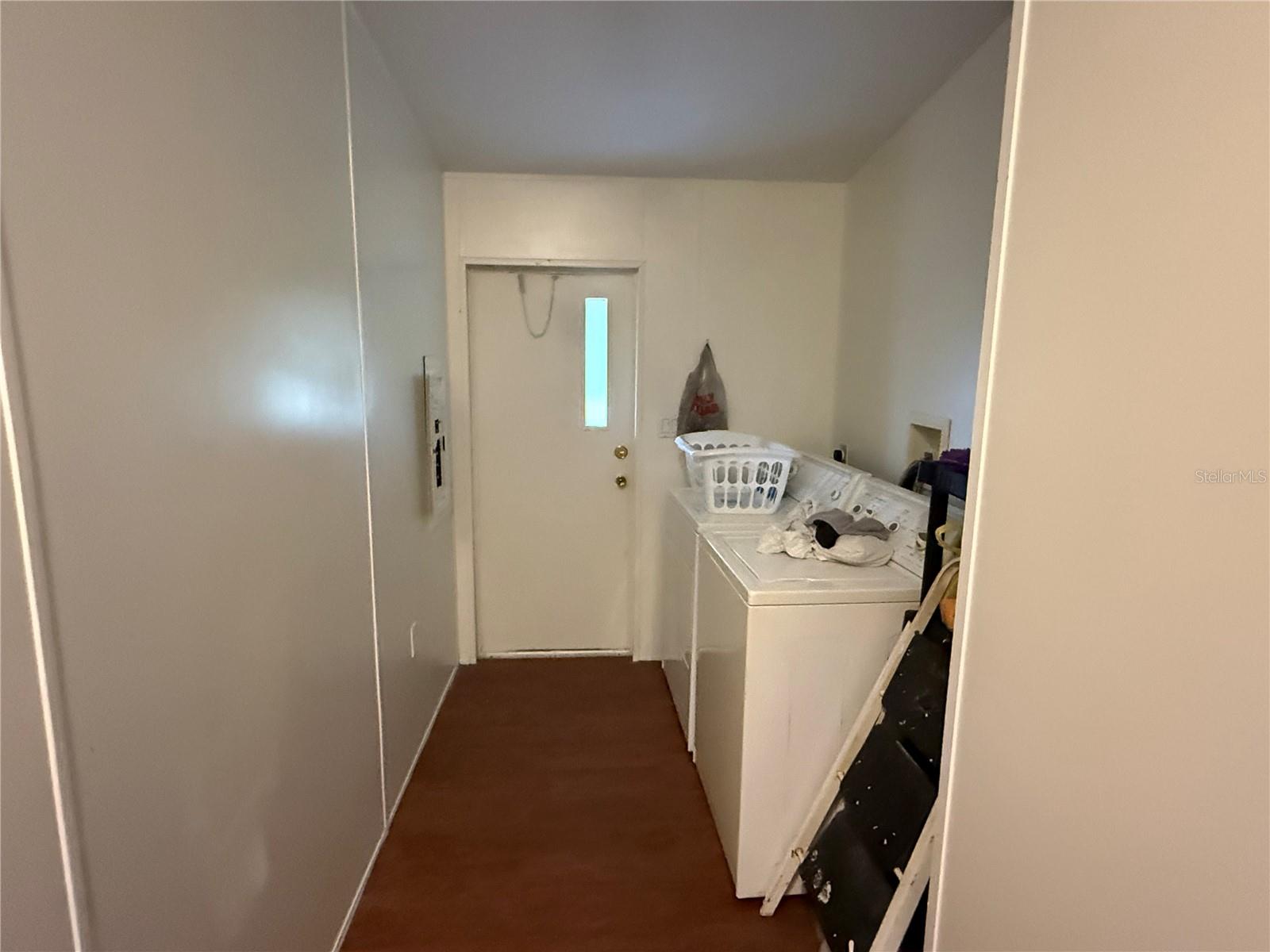 Image 9 of 20 For 301 Golden Trail