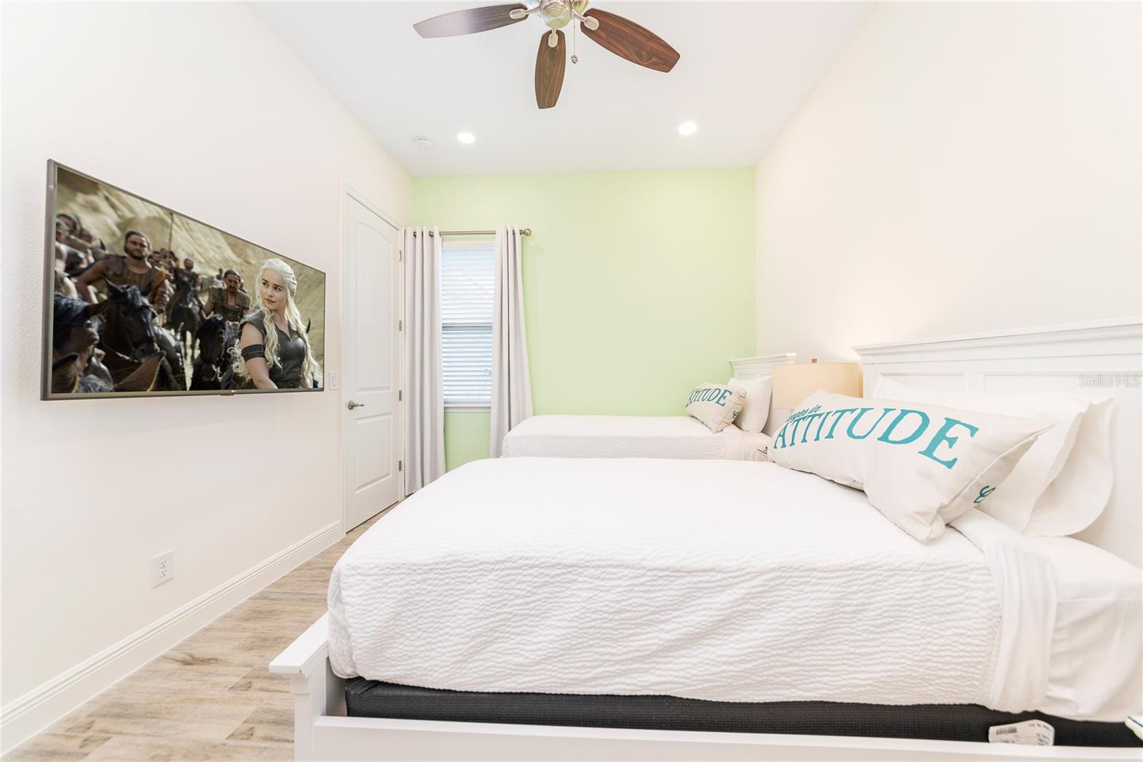 Image 12 of 31 For 2988 Salted Rim Road