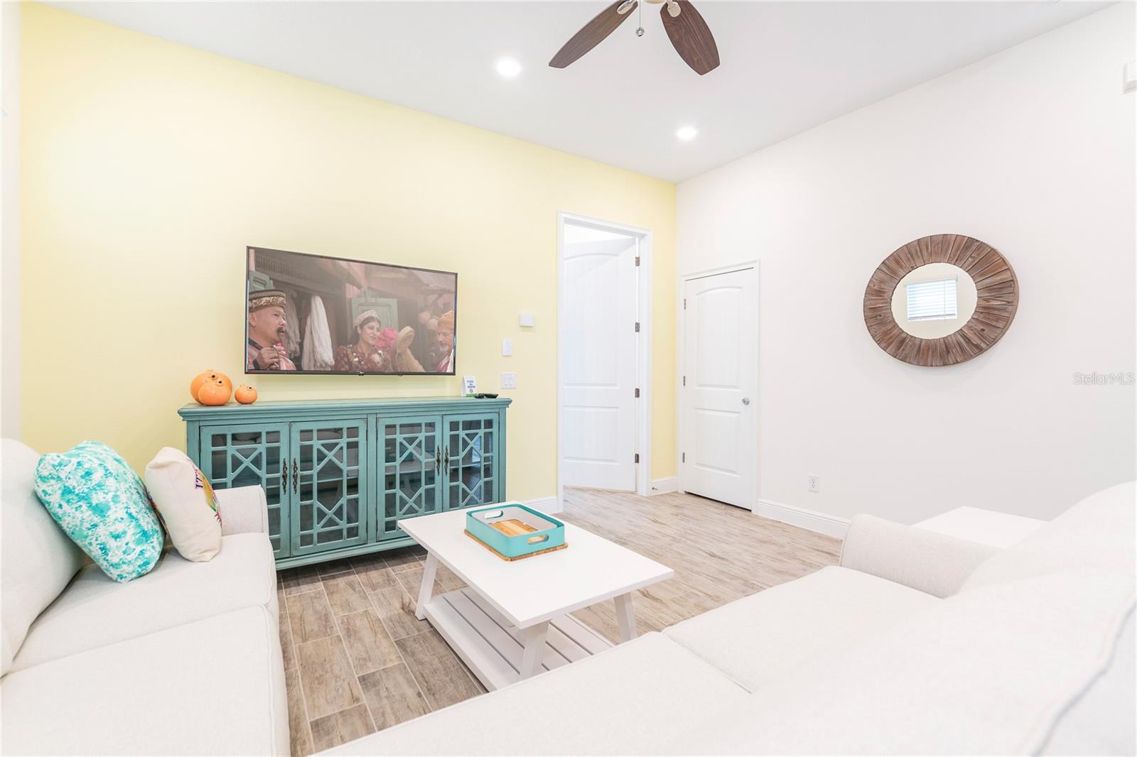 Image 18 of 31 For 2988 Salted Rim Road