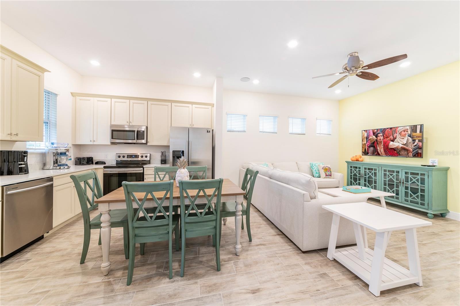 Image 4 of 31 For 2988 Salted Rim Road