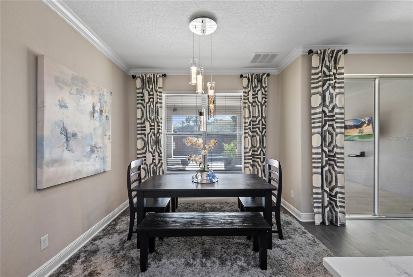 Image 15 of 57 For 1001 Vinsetta Circle