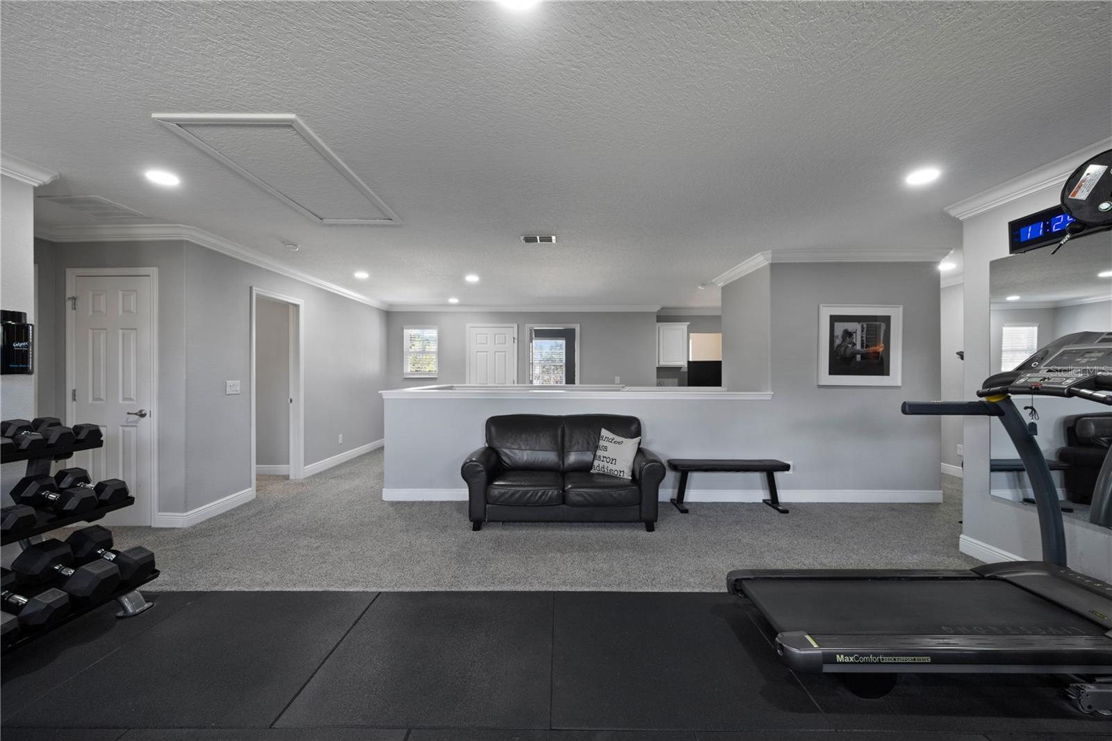 Image 31 of 57 For 1001 Vinsetta Circle