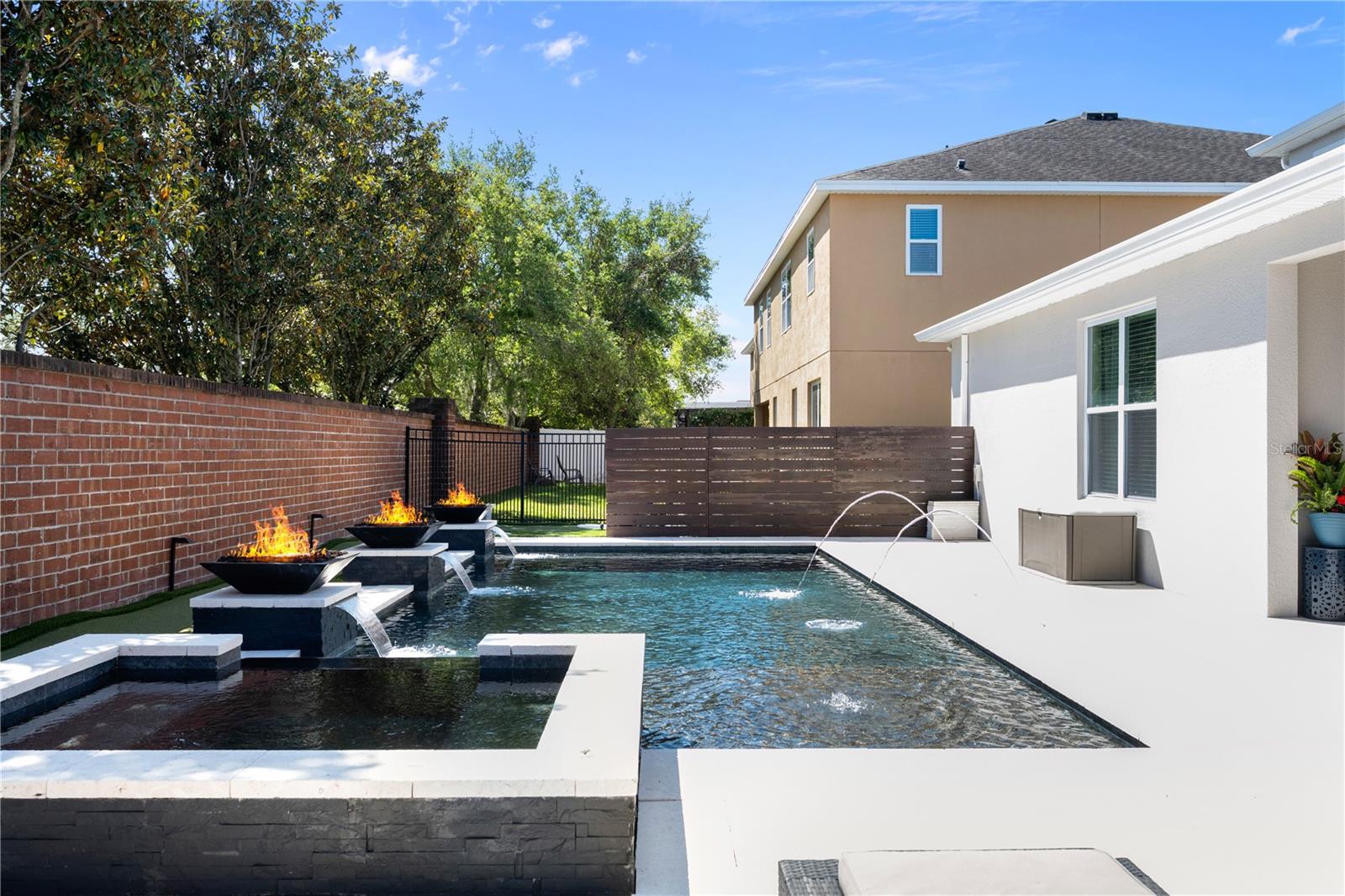 Image 40 of 57 For 1001 Vinsetta Circle