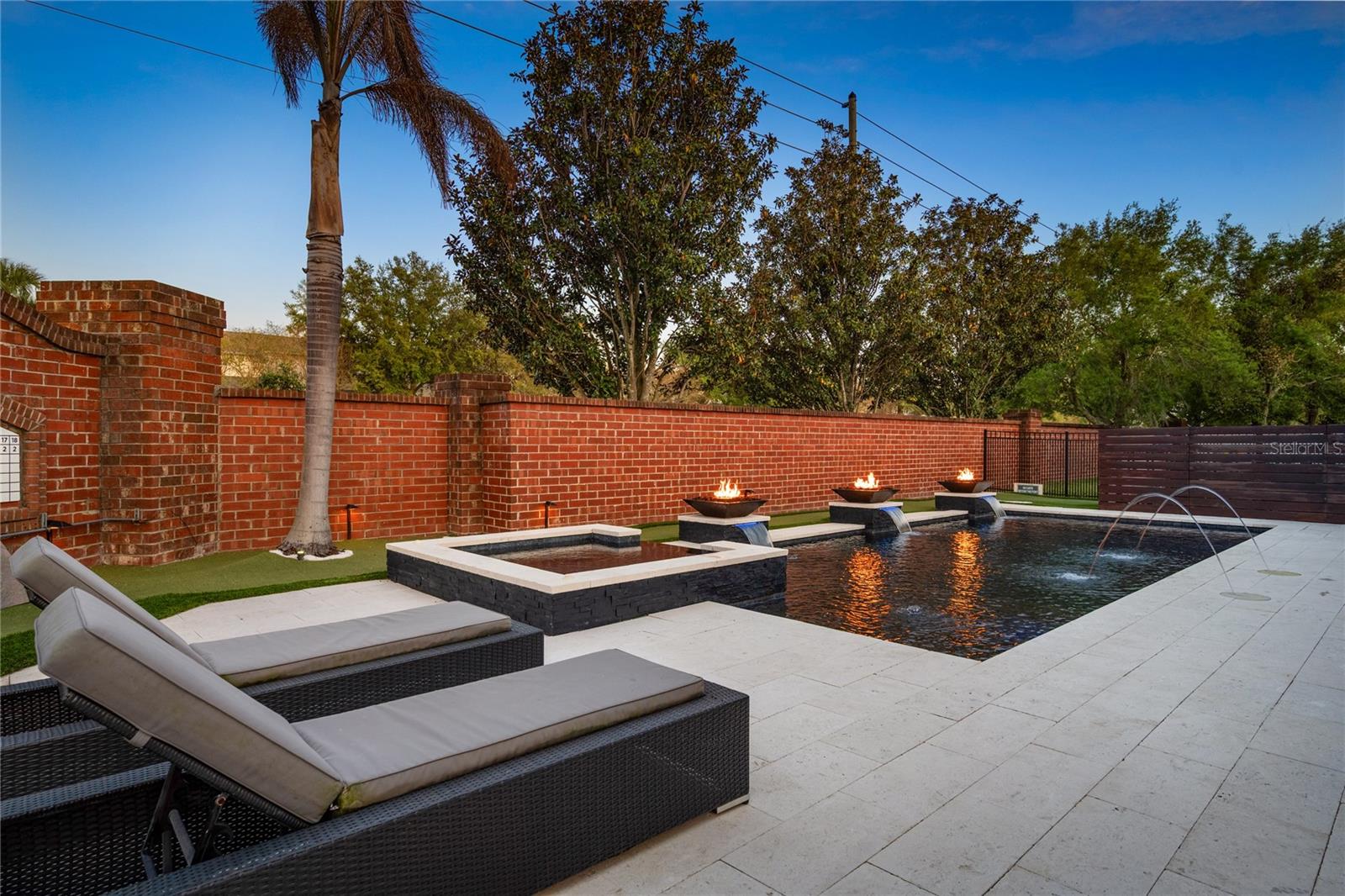 Image 51 of 57 For 1001 Vinsetta Circle